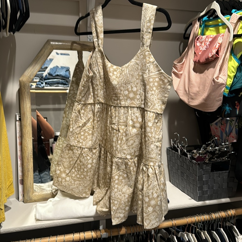 New In Romper - Picture 8 of 8